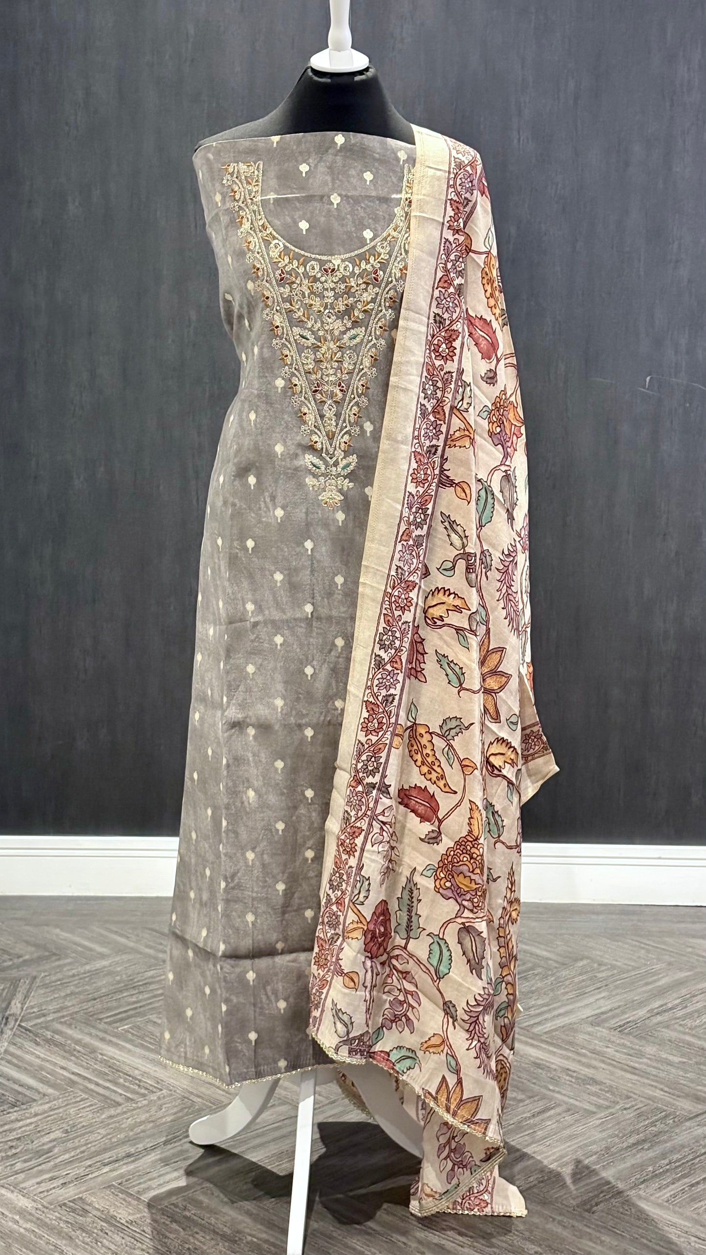 Printed Dupatta - 3pc