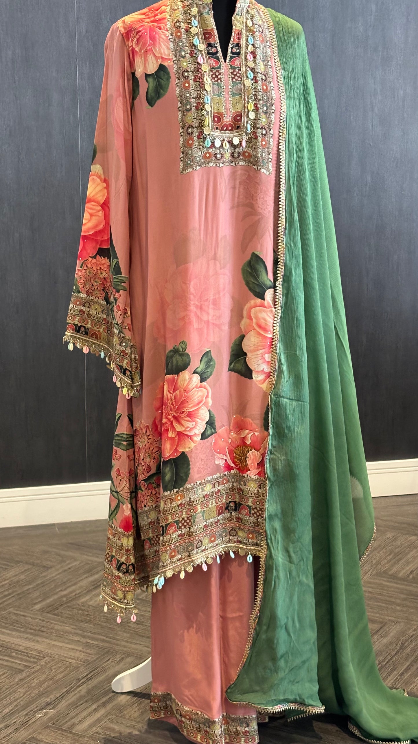 Printed Crepe Trouser Suit - 3pc