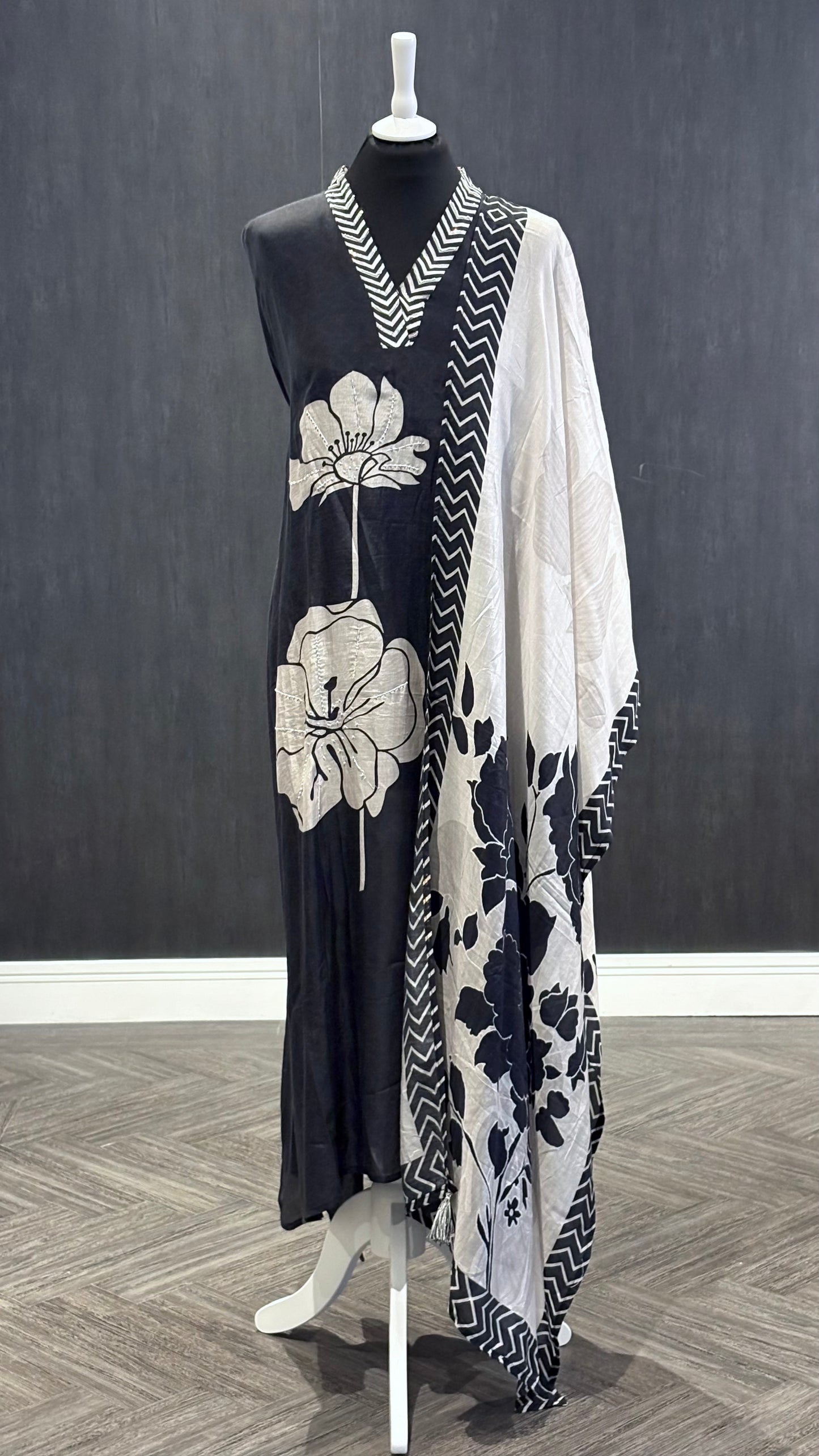 Black and White Floral - 3pc
