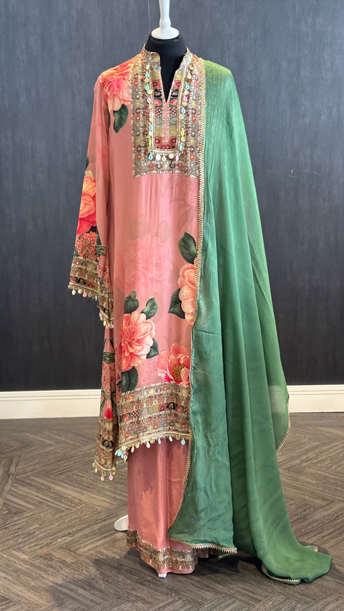 Printed Crepe Trouser Suit - 3pc
