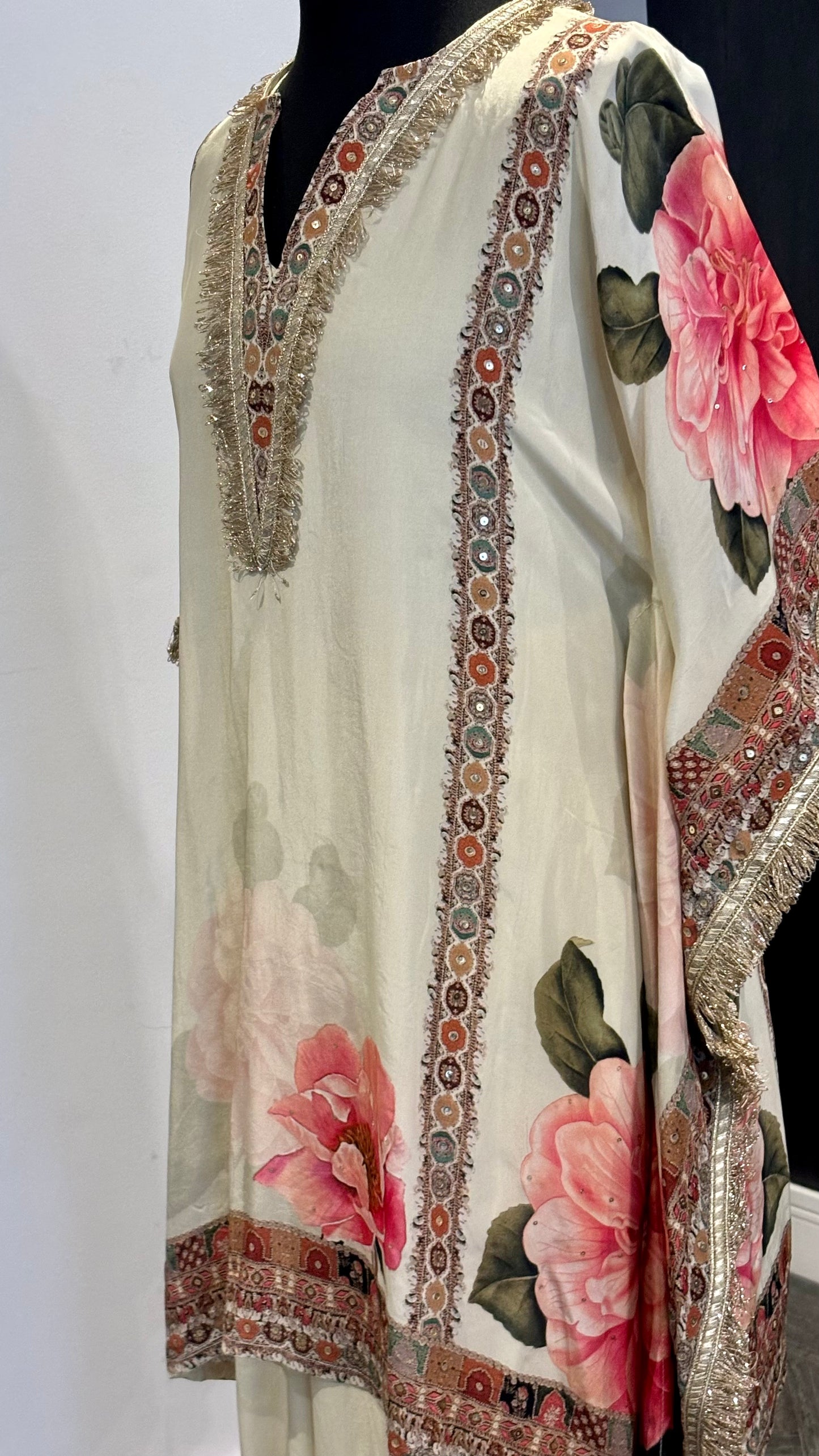 Cream Floral Kaftan Kurta - 2pc
