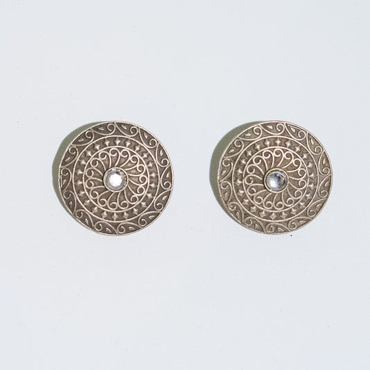 Oversized studs