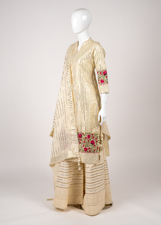Ivory Gota Detailed Kameez - Floral